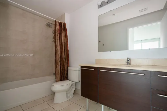 $4,700 | 1900 North Bayshore Drive, Unit 2201, Miami, FL 33132