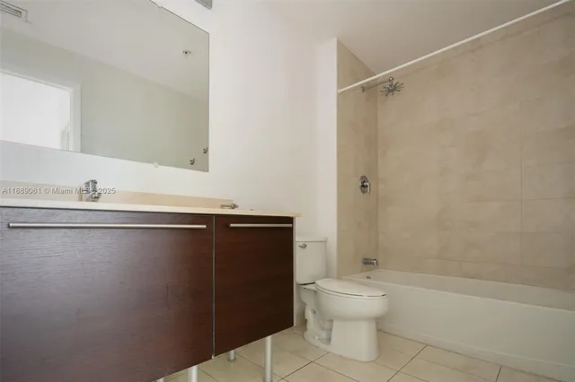 $4,700 | 1900 North Bayshore Drive, Unit 2201, Miami, FL 33132