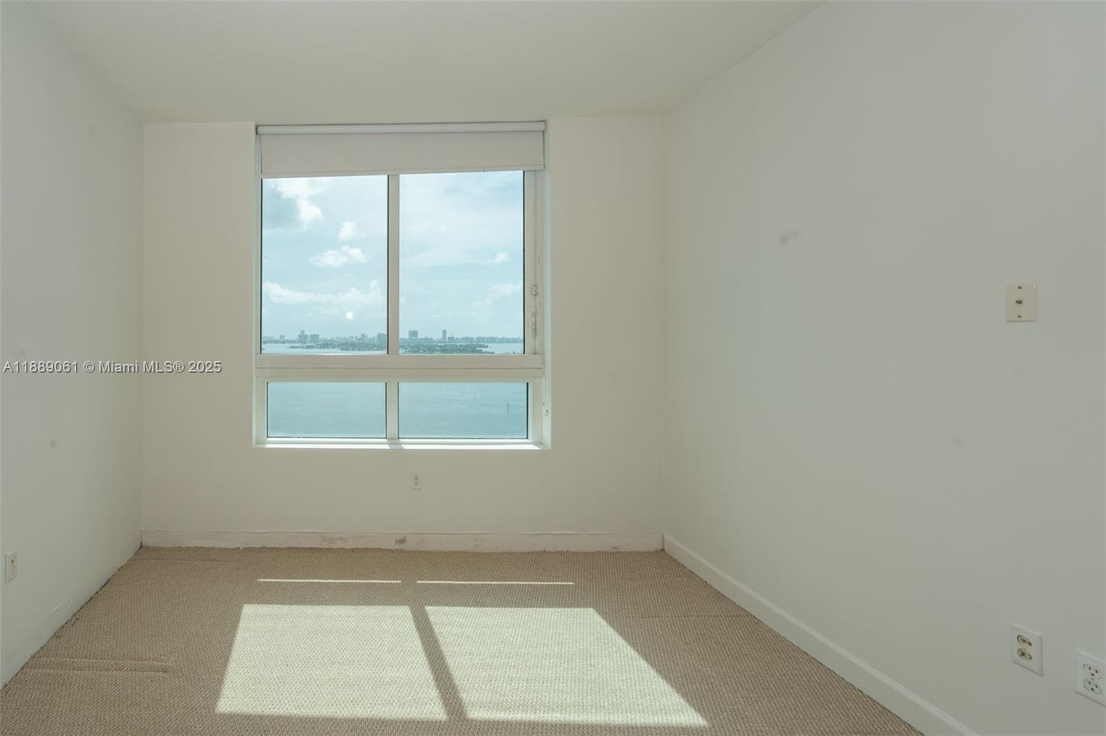 1900 North Bayshore Drive, Unit 2201 Miami, FL 33132 - Photo 15 of 43