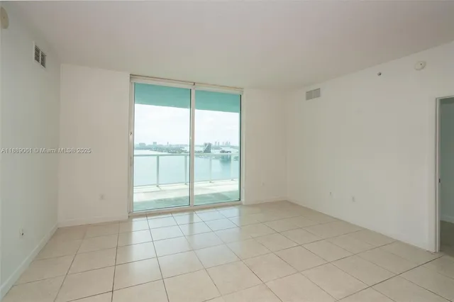 $4,700 | 1900 North Bayshore Drive, Unit 2201, Miami, FL 33132
