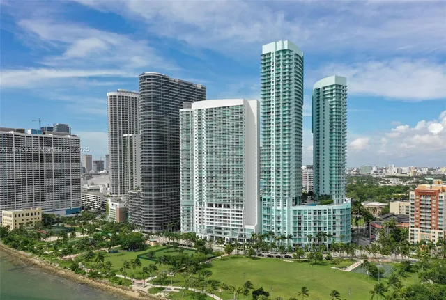 $4,700 | 1900 North Bayshore Drive, Unit 2201, Miami, FL 33132