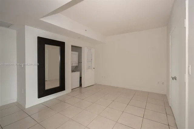 $4,700 | 1900 North Bayshore Drive, Unit 2201, Miami, FL 33132