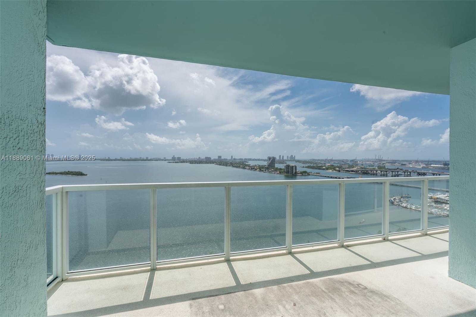 1900 North Bayshore Drive, Unit 2201 Miami, FL 33132 - Photo 8 of 43