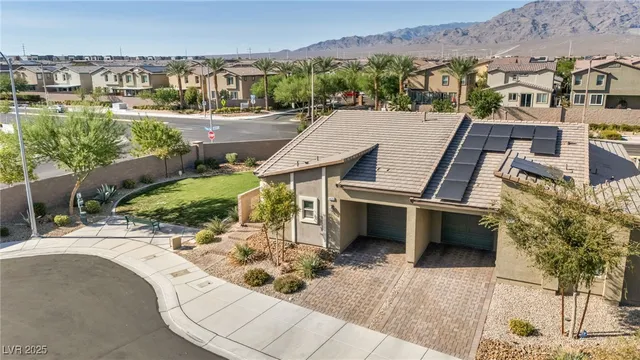 $345,000 | 4426 Meadow Glade Avenue, North Las Vegas, NV 89084
