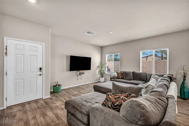 $345,000 | 4426 Meadow Glade Avenue, North Las Vegas, NV 89084
