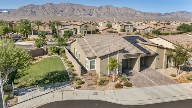 $345,000 | 4426 Meadow Glade Avenue, North Las Vegas, NV 89084