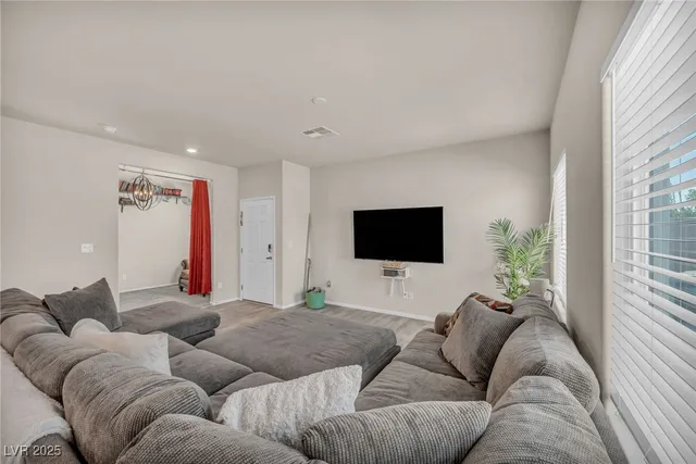 $345,000 | 4426 Meadow Glade Avenue, North Las Vegas, NV 89084