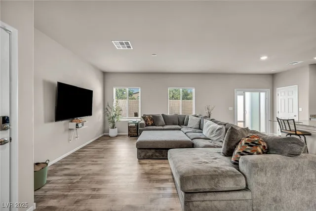 $345,000 | 4426 Meadow Glade Avenue, North Las Vegas, NV 89084