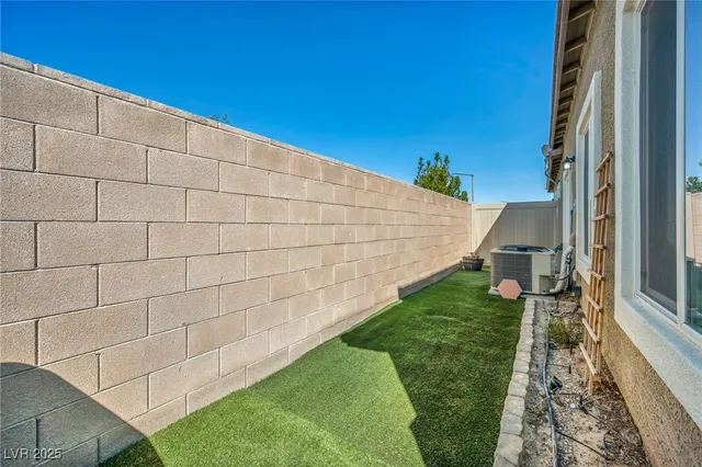 $345,000 | 4426 Meadow Glade Avenue, North Las Vegas, NV 89084