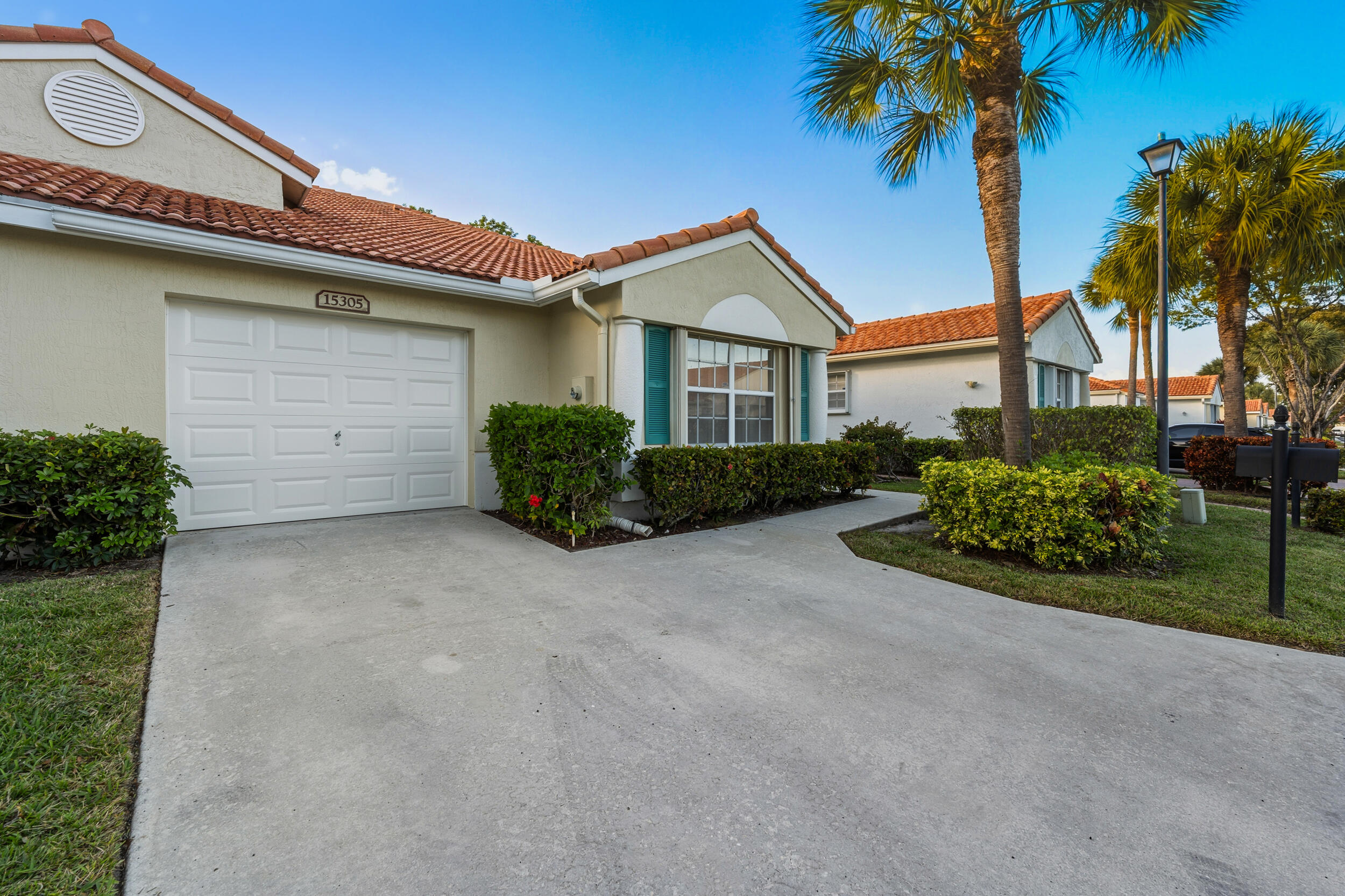 15305 Ixora Road Delray Beach, FL 33484 - Photo 9 of 37 46 (1)