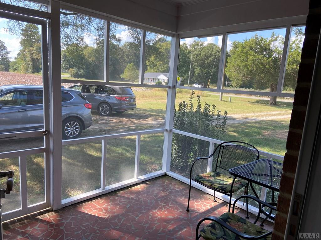 847 Pine Tops Road Murfreesboro, NC 27855 - Photo 13 of 41 Sun Porch