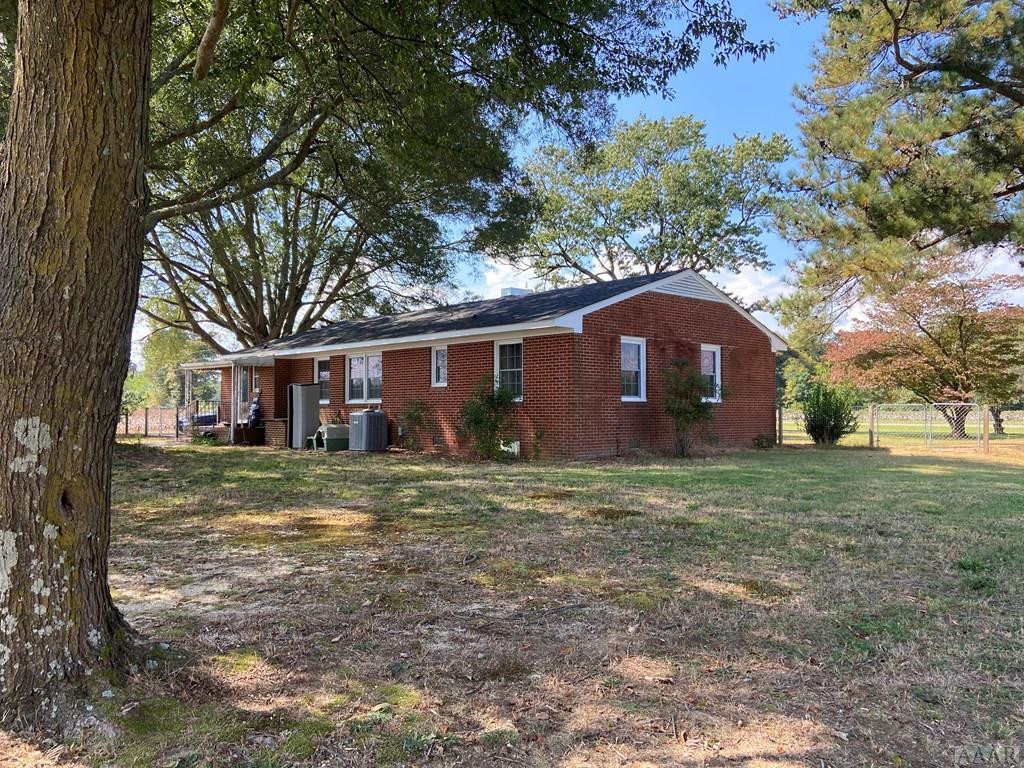 847 Pine Tops Road Murfreesboro, NC 27855 - Photo 4 of 41 Exterior / Rear