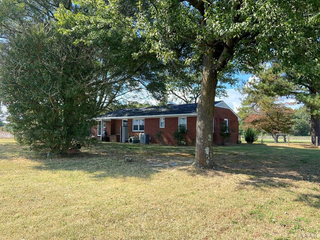 847 Pine Tops Road Murfreesboro, NC 27855 - Photo 5 of 41 Exterior / Rear