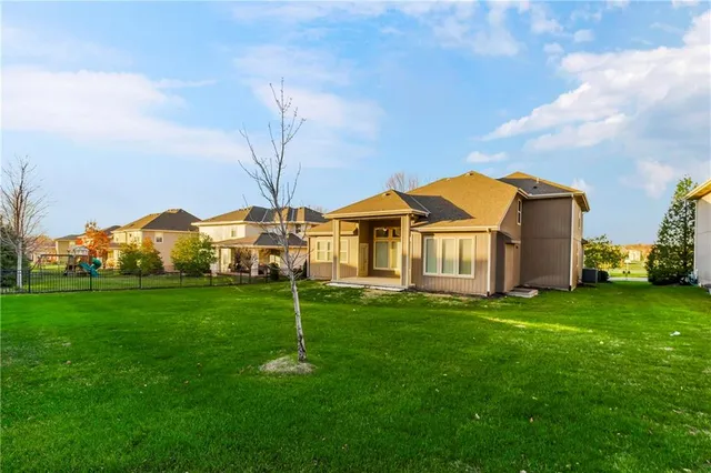 $749,500 | 9509 West 164th Street, Overland Park, KS 66085