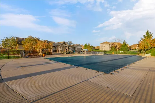 $749,500 | 9509 West 164th Street, Overland Park, KS 66085