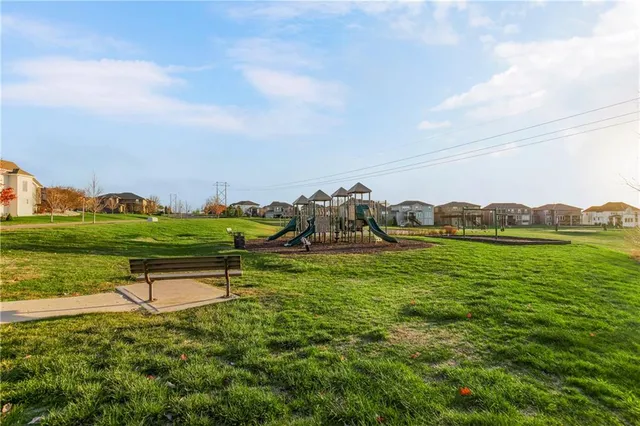 $749,500 | 9509 West 164th Street, Overland Park, KS 66085