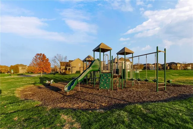 $749,500 | 9509 West 164th Street, Overland Park, KS 66085