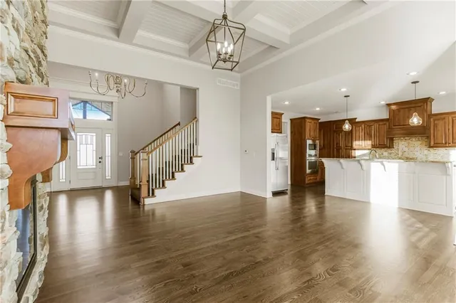 $749,500 | 9509 West 164th Street, Overland Park, KS 66085