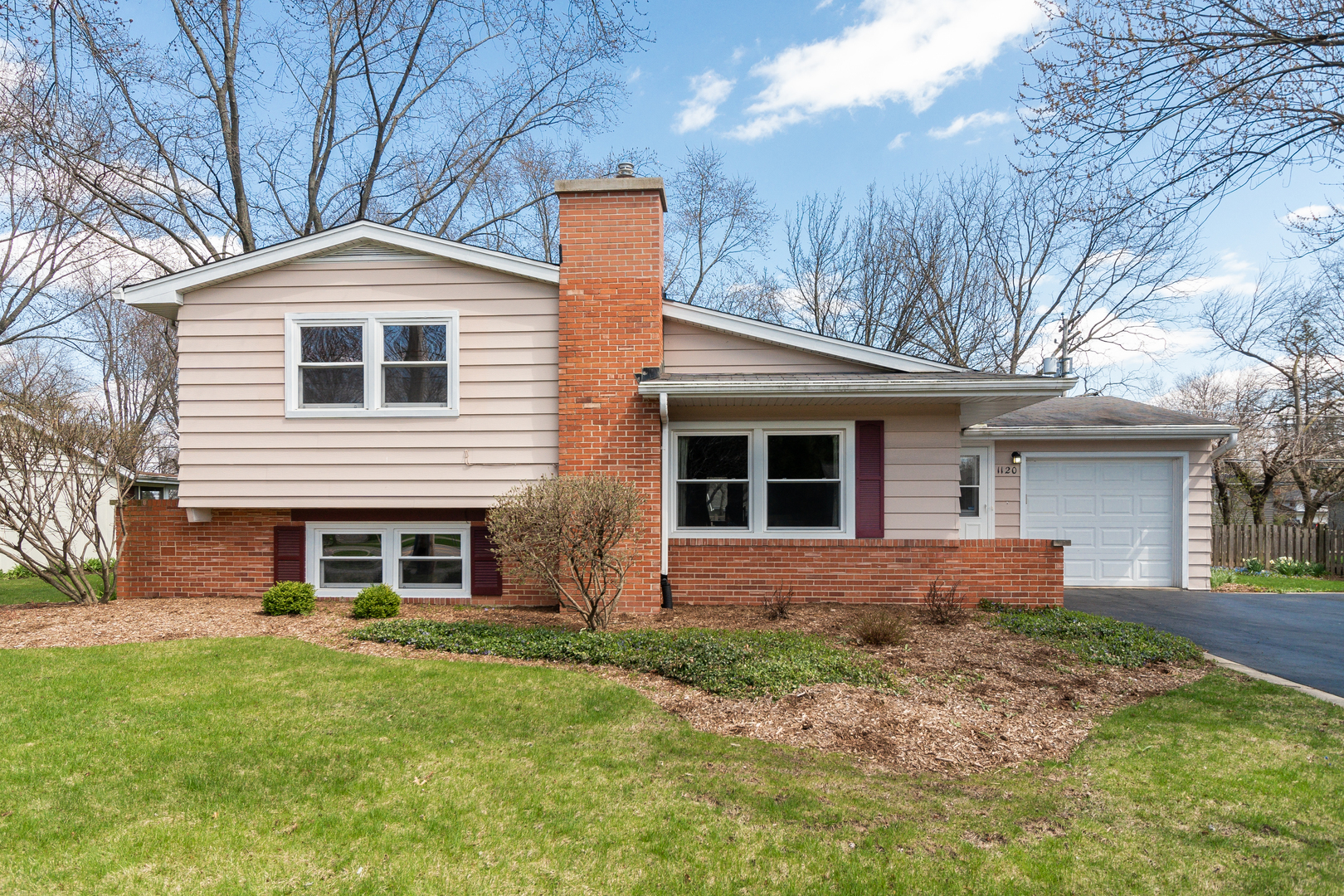 1120 Modaff Road Naperville, IL 60540 - Photo 1 of 31