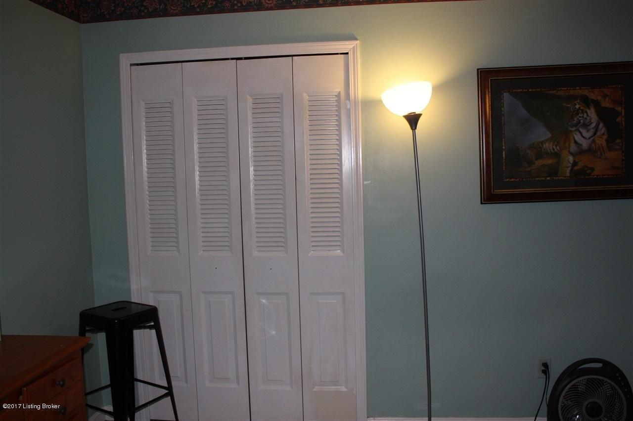 317 Valley Creek Road Elizabethtown, KY 42701 - Photo 19 of 24 317 Valley Creek Road Elizabethtown, KY