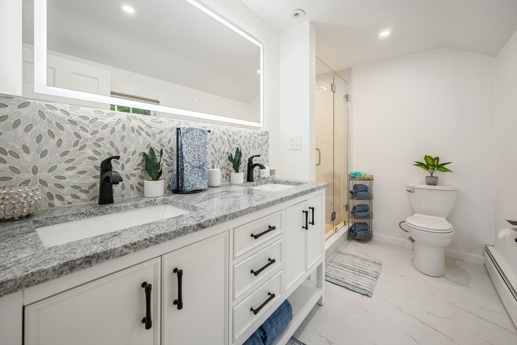 11 Lawndale Road Tyngsborough, MA 01879 - Photo 17 of 40