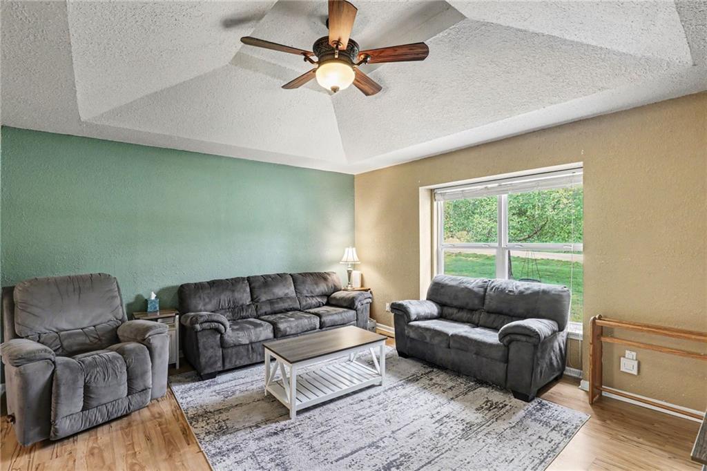 14308 Raymond Road Kearney, MO 64060 - Photo 3 of 29