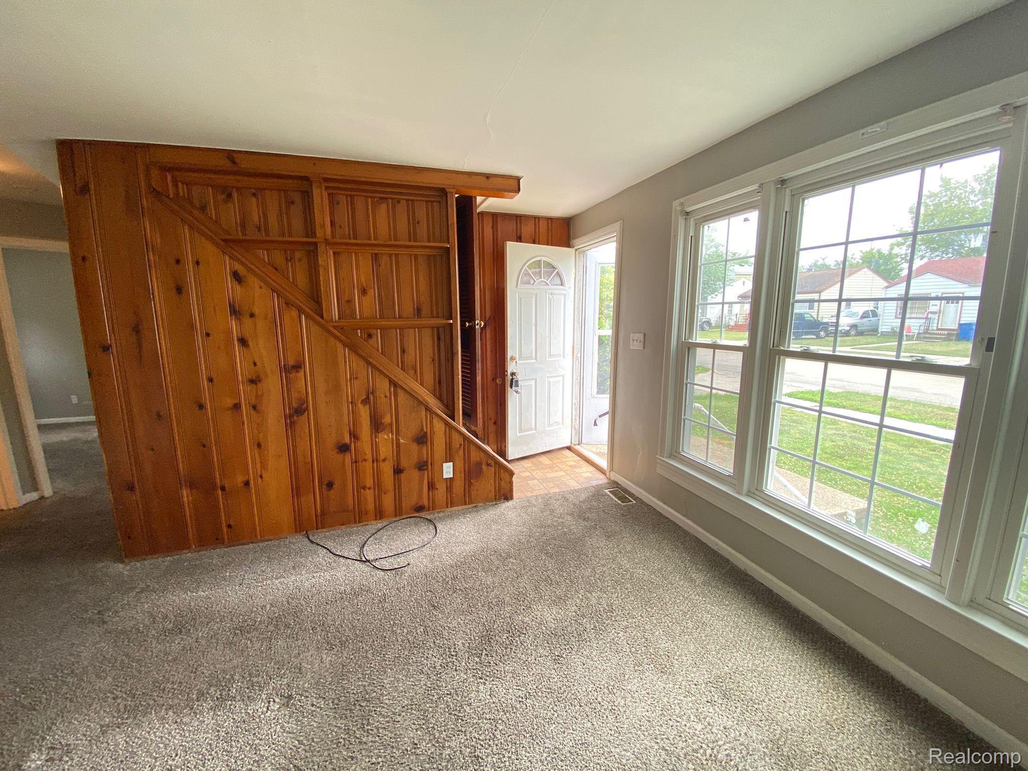 8287 Toepfer Road Warren, MI 48089 - Photo 6 of 18 Gallery Image 6