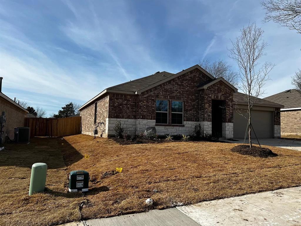 2304 Alamo Road Sherman, TX 75090 - Photo 2 of 22