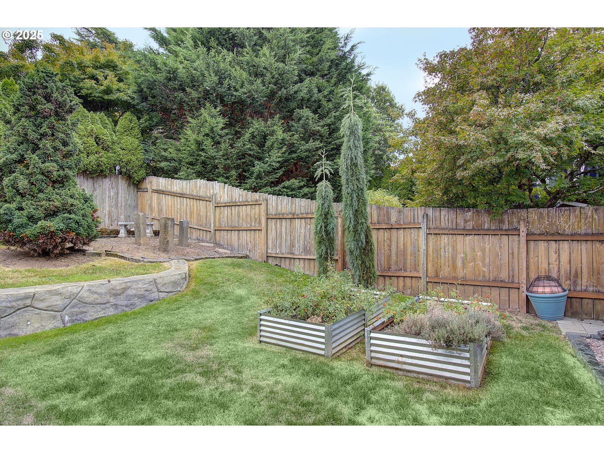 1402 Northwest 30th Avenue Camas, WA 98607 - Photo 33 of 33 a garden view with a seating space