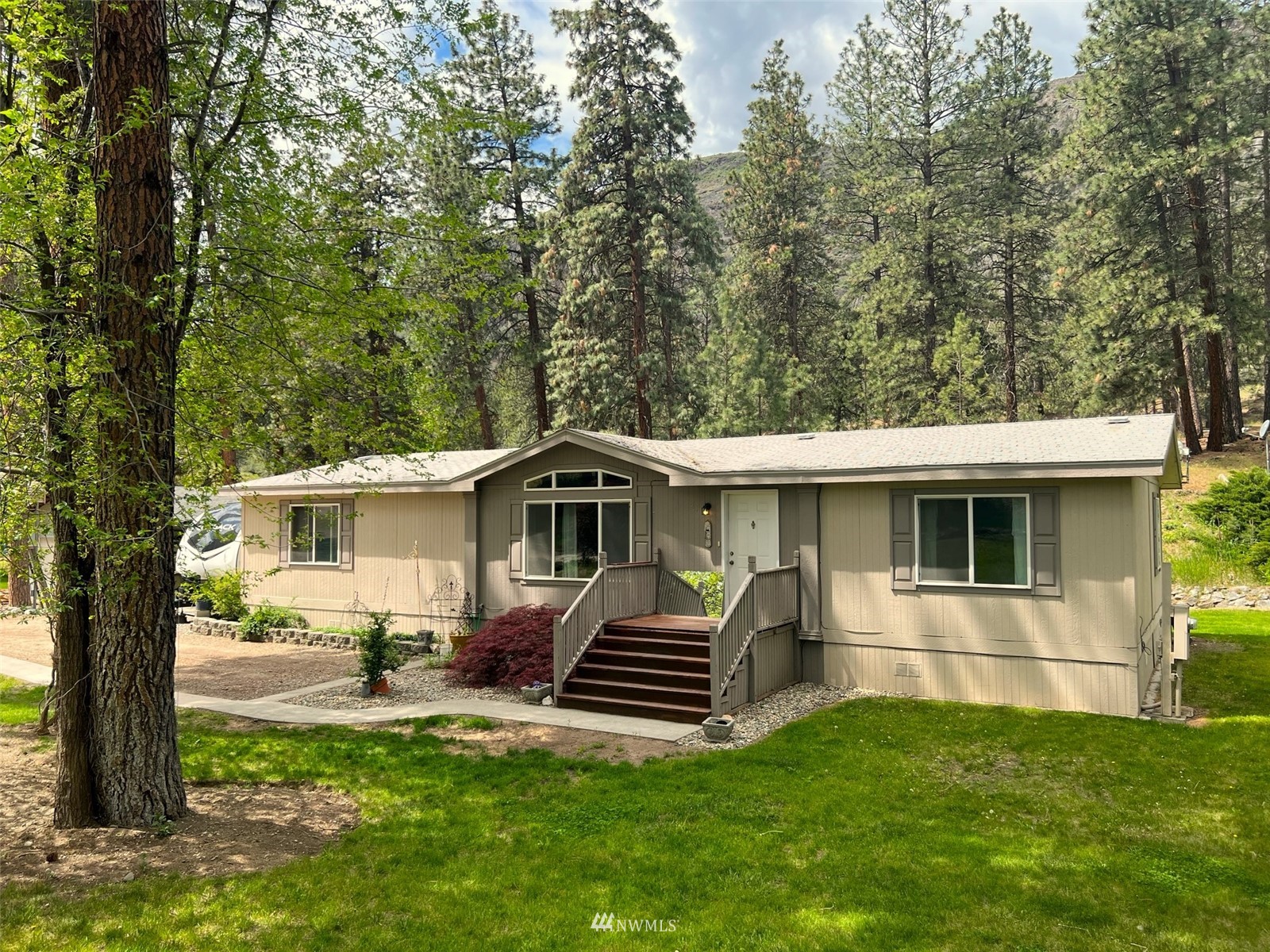 21 Pinecrest Road Tonasket, WA 98855 - Photo 1 of 27 Gallery Image 1