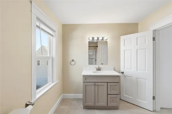 $2,100 | 1169 Chalkstone Avenue, Unit 2, Providence, RI 02908