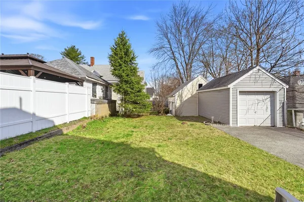 $2,100 | 1169 Chalkstone Avenue, Unit 2, Providence, RI 02908