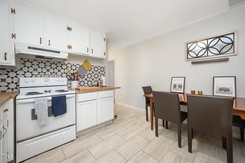 $1,645,000 | 5 Howell Street, Chapel Hill, NC 27514