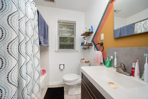 $1,645,000 | 5 Howell Street, Chapel Hill, NC 27514