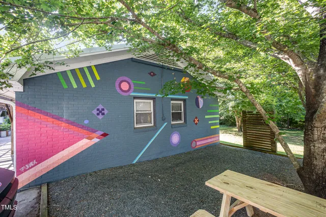 $1,645,000 | 5 Howell Street, Chapel Hill, NC 27514