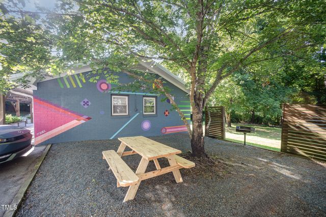 $1,645,000 | 5 Howell Street, Chapel Hill, NC 27514