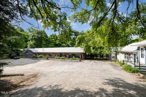 $1,645,000 | 5 Howell Street, Chapel Hill, NC 27514