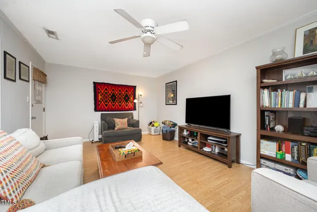 $1,645,000 | 5 Howell Street, Chapel Hill, NC 27514