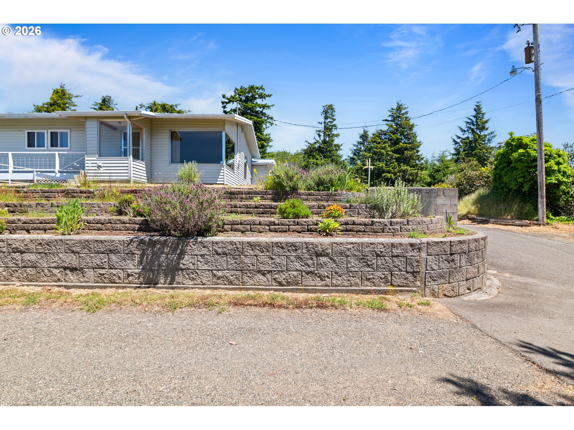 63533 Flanagan Road Coos Bay, OR 97420 - Photo 37 of 43