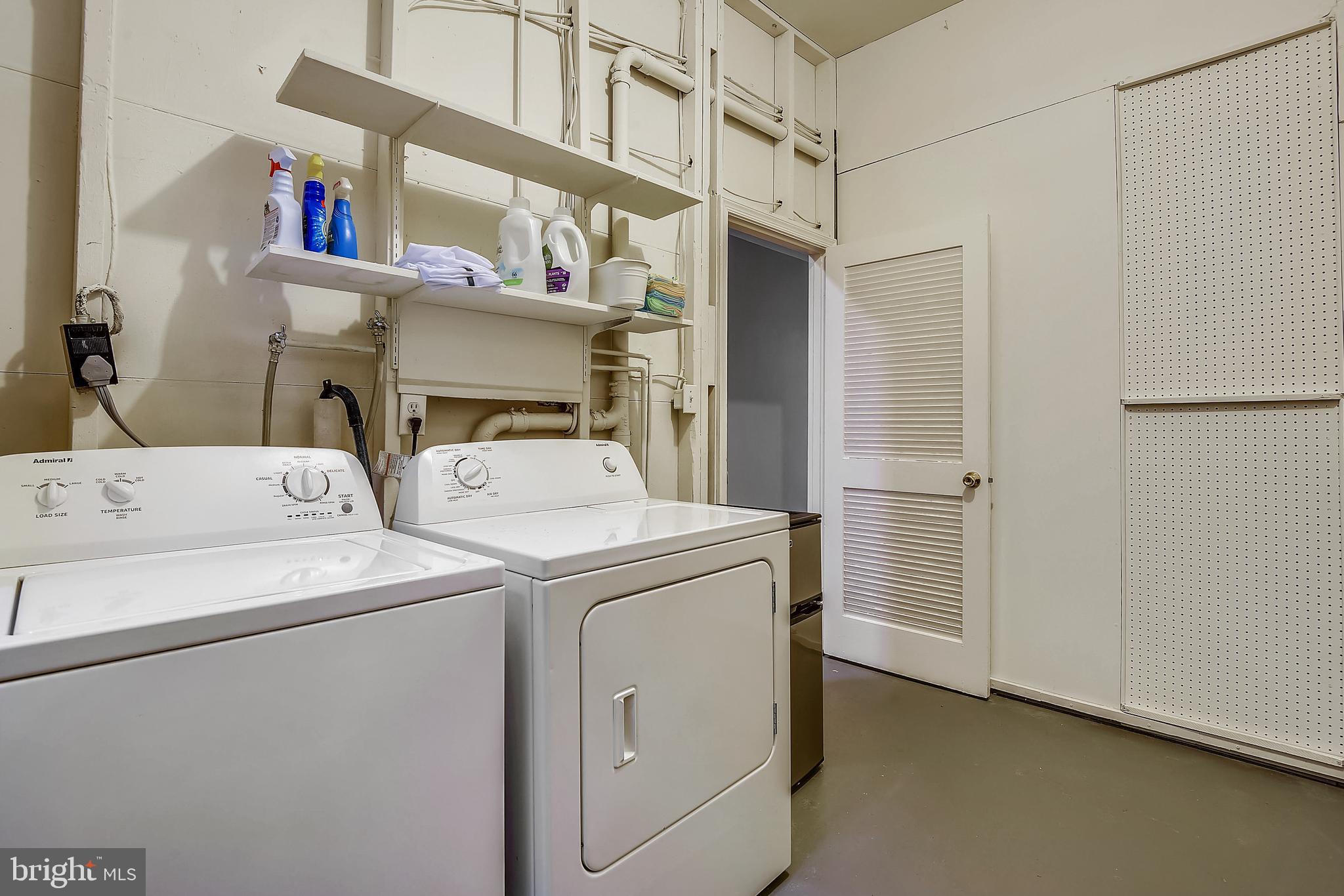 5935 Bayshire Road, Unit 119 Springfield, VA 22152 - Photo 25 of 32 Newer washer/dryer