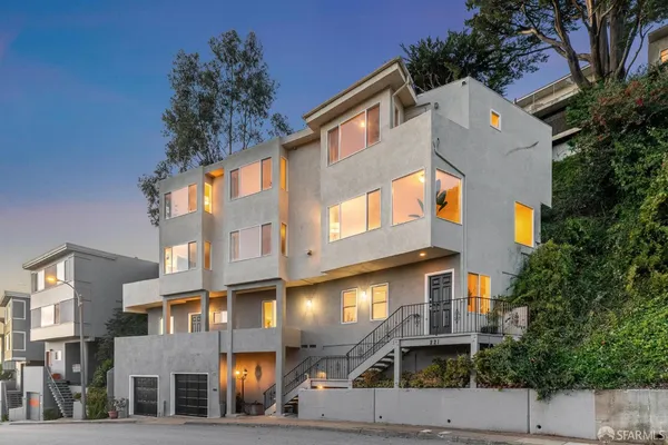 $1,995,000 | 221 Cresta Vista Drive, San Francisco, CA 94127
