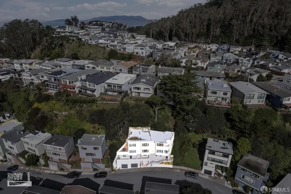 $1,995,000 | 221 Cresta Vista Drive, San Francisco, CA 94127