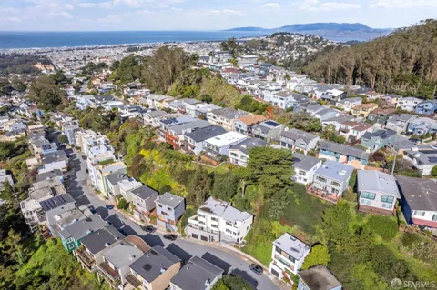 $2,495,000 | 221 Cresta Vista Drive, San Francisco, CA 94127