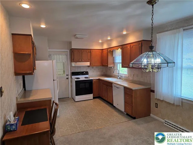 $350,000 | 233 Christmas Avenue, Bath, PA 18014