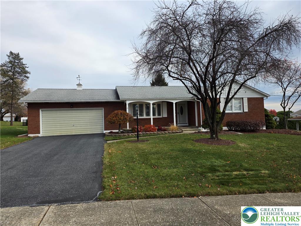 233 Christmas Avenue Bath, PA 18014 - Photo 2 of 42 Gallery Image 2