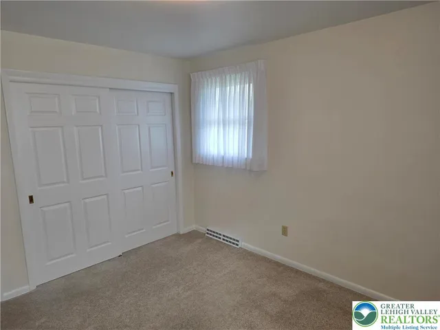 $350,000 | 233 Christmas Avenue, Bath, PA 18014