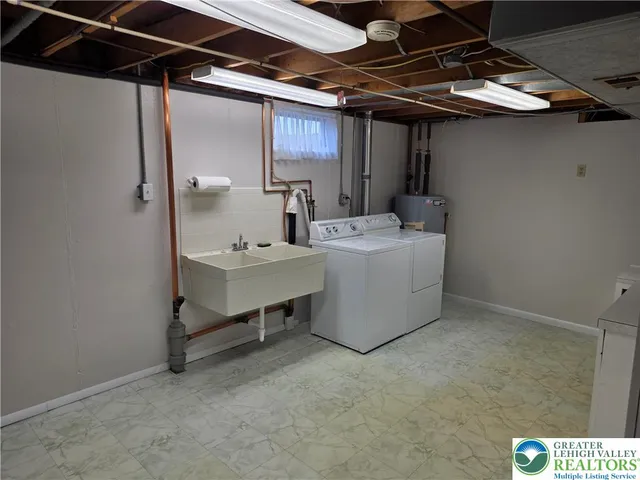 $350,000 | 233 Christmas Avenue, Bath, PA 18014