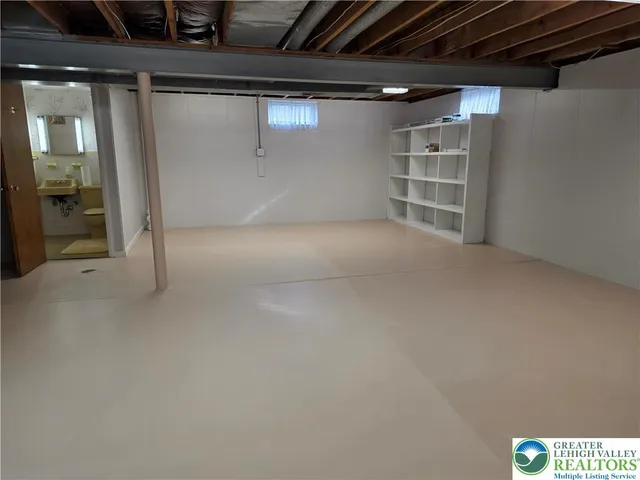 $350,000 | 233 Christmas Avenue, Bath, PA 18014