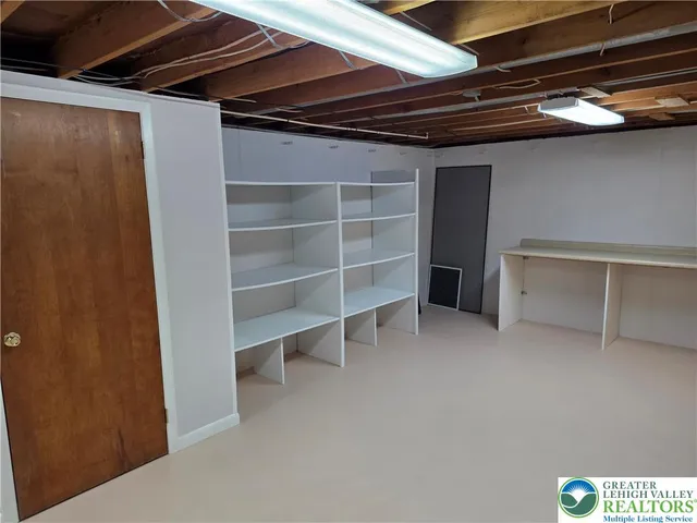 $350,000 | 233 Christmas Avenue, Bath, PA 18014