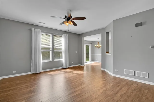 $269,900 | 1385 Crimson Lane, Yorkville, IL 60560